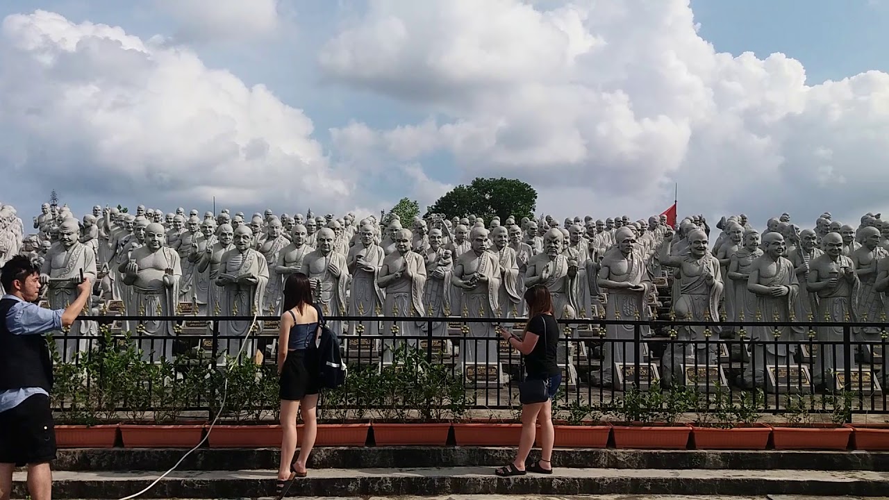 Paket Tour Batam-Bintan 3 Hari 2 Malam (  Patung 1000 )